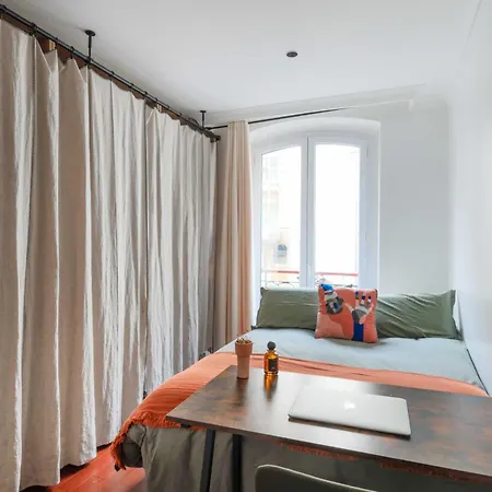 Bright 4p Flat Canal St Martin Paris