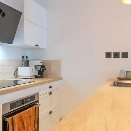 Bright 4p Flat Canal St Martin Apartment